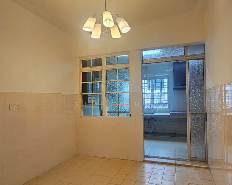 Rumah Teres 2 Tingkat untuk Disewa di Bandar Mahkota Cheras (Cheras) - Sia Tung - Kitchen - PropertyGuru.com.my