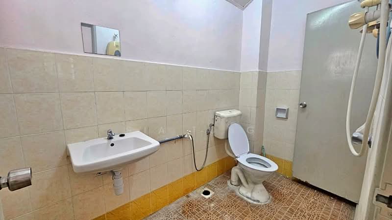 Rumah Teres 2 Tingkat untuk Disewa di Bandar Mahkota Cheras (Cheras) - Sia Tung - Bathroom - PropertyGuru.com.my
