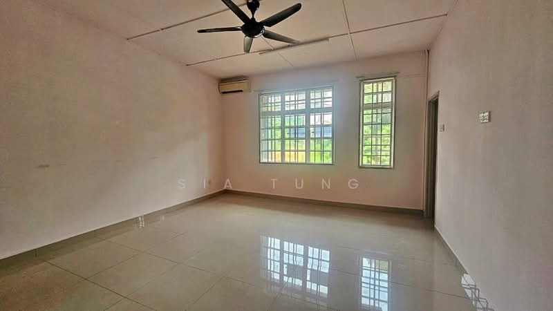 Rumah Teres 2 Tingkat untuk Disewa di Bandar Mahkota Cheras (Cheras) - Sia Tung - Living Room - PropertyGuru.com.my
