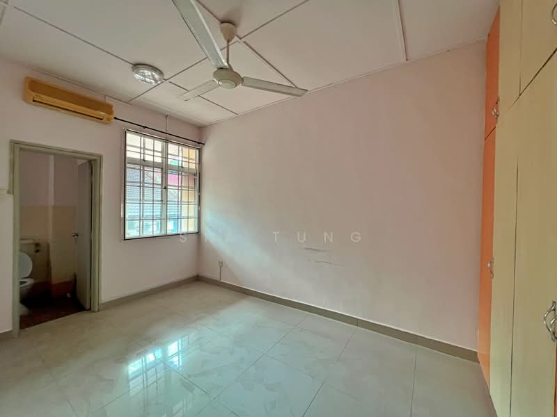 2-storey Terraced House for Rent in Bandar Mahkota Cheras (Cheras) - Sia Tung - Interior - PropertyGuru.com.my