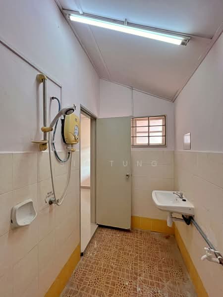 2-storey Terraced House for Rent in Bandar Mahkota Cheras (Cheras) - Sia Tung - Bathroom - PropertyGuru.com.my