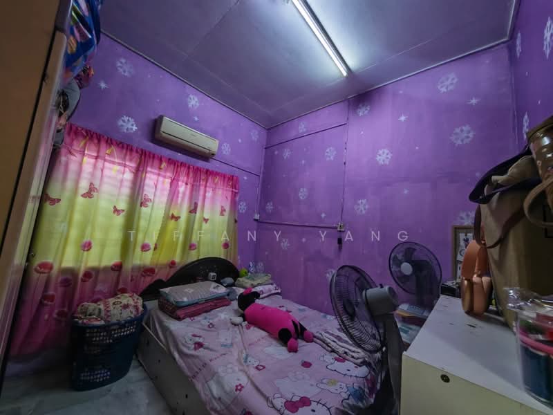 1-storey Terraced House for Sale in Taman Bukit Rawang Jaya (Rawang) - Tiffany Yang - Bilik Tidur - PropertyGuru.com.my