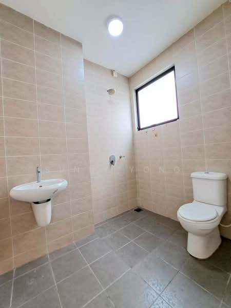 3-storey Terraced House for Rent in Bandar Kinrara (Selangor) - SUNNY YONG - Bathroom - PropertyGuru.com.my