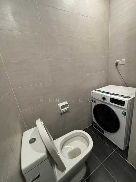 Kondominium untuk Disewa di Queensville - Gin Low - Bathroom - PropertyGuru.com.my