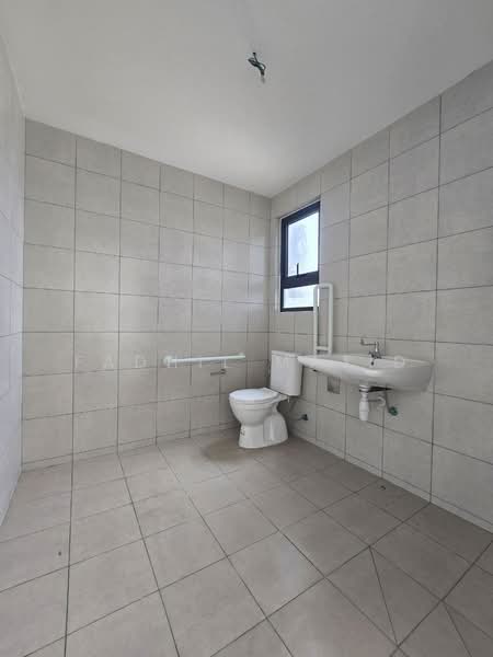 Kilang untuk Disewa di Sungai Buloh (Selangor) - Fadhil Majid - Bathroom - PropertyGuru.com.my