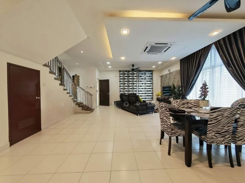 Cluster House for Sale in Skudai (Johor) - Sufi Norman - Living Room - PropertyGuru.com.my