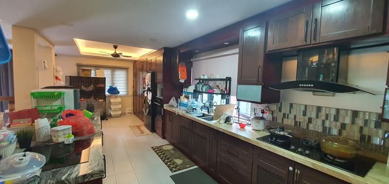 Rumah Teres 3-Tingkat untuk Dijual di Taman Wawasan (Puchong) - Kevin Dass - Kitchen - PropertyGuru.com.my