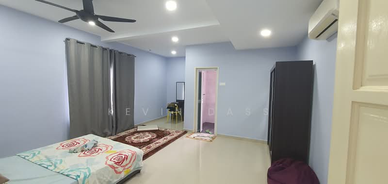 Rumah Teres 3-Tingkat untuk Dijual di Taman Wawasan (Puchong) - Kevin Dass - Bedroom - PropertyGuru.com.my