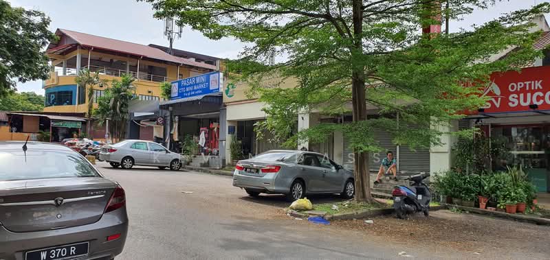 Rumah Teres 3-Tingkat untuk Dijual di Taman Wawasan (Puchong) - Kevin Dass - Exterior - PropertyGuru.com.my