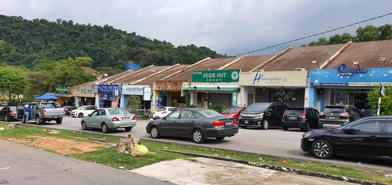 Rumah Teres 3-Tingkat untuk Dijual di Taman Wawasan (Puchong) - Kevin Dass - Exterior - PropertyGuru.com.my