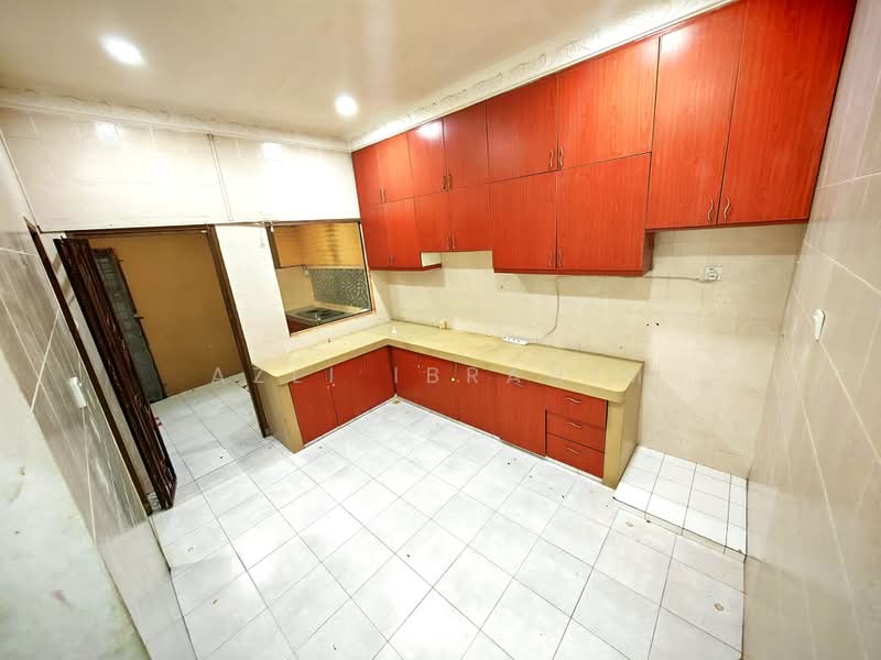 Rumah Teres 2 Tingkat untuk Dijual di Batu Caves (Selangor) - Azli Ibrahim - Kitchen - PropertyGuru.com.my