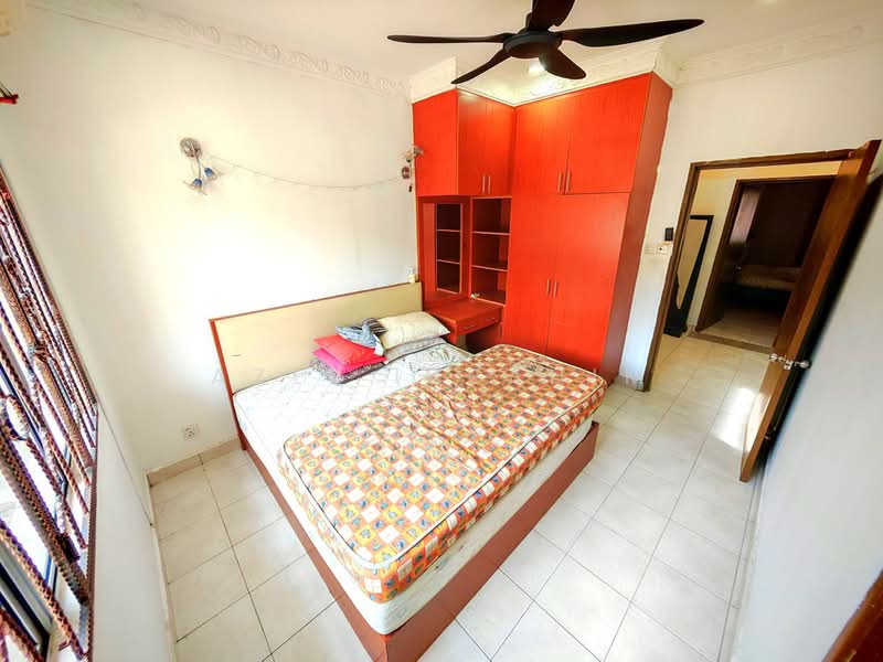 Rumah Teres 2 Tingkat untuk Dijual di Batu Caves (Selangor) - Azli Ibrahim - Bedroom - PropertyGuru.com.my