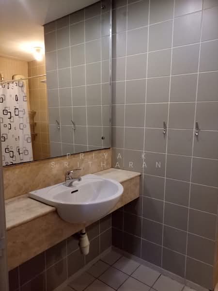 Servis Apartment untuk Dijual di Amcorp Serviced Suites - Priya K Sritharan - Bathroom - PropertyGuru.com.my