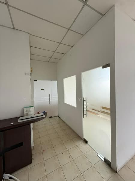 Detached Factory for Rent in Taman Perindustrian Senai (Senai) - Daniel Yong - Interior - PropertyGuru.com.my