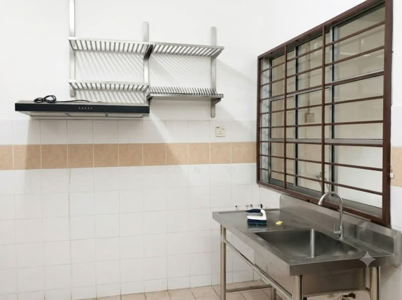 2-storey Terraced House for Rent in Putra Heights (Subang Jaya) - Jason Ooi - Kitchen - PropertyGuru.com.my