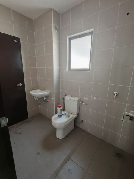 Rumah Teres 2 Tingkat untuk Dijual di Kampung Baharu (Gelang Patah) - Wee Howe - Bathroom - PropertyGuru.com.my