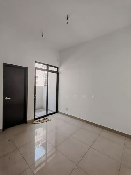 Rumah Teres 2 Tingkat untuk Dijual di Kampung Baharu (Gelang Patah) - Wee Howe - Interior - PropertyGuru.com.my