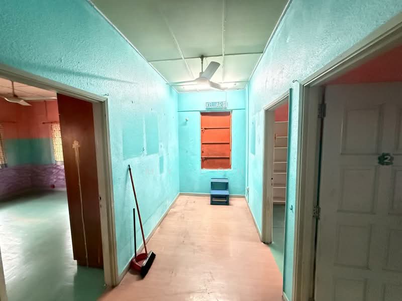 Rumah Teres 2 Tingkat untuk Dijual di Bandar Baru Selayang (Selayang) - MY Loh - Corridor - PropertyGuru.com.my