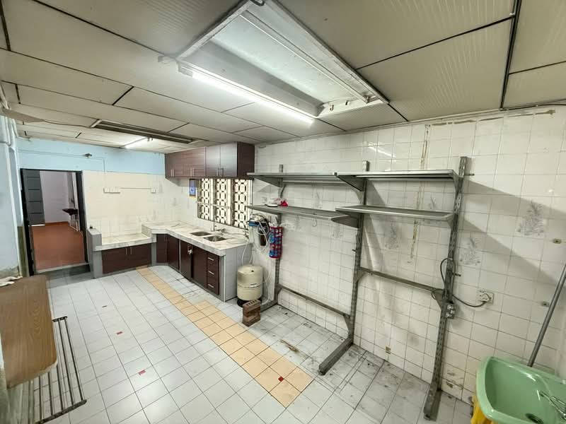 Rumah Teres 2 Tingkat untuk Dijual di Bandar Baru Selayang (Selayang) - MY Loh - Kitchen - PropertyGuru.com.my
