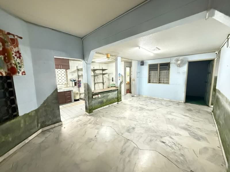 Rumah Teres 2 Tingkat untuk Dijual di Bandar Baru Selayang (Selayang) - MY Loh - Living Room - PropertyGuru.com.my