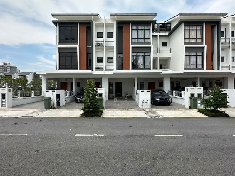 Townhouse for Sale in Taman Akasia (Semenyih) - Azli Ibrahim - Exterior - PropertyGuru.com.my