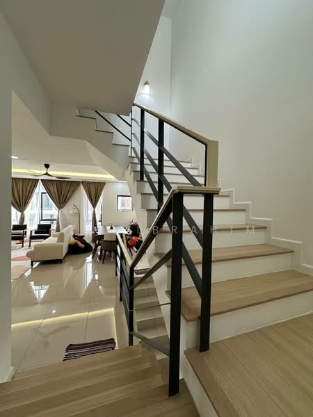 Townhouse for Sale in Taman Akasia (Semenyih) - Azli Ibrahim - Living Room - PropertyGuru.com.my