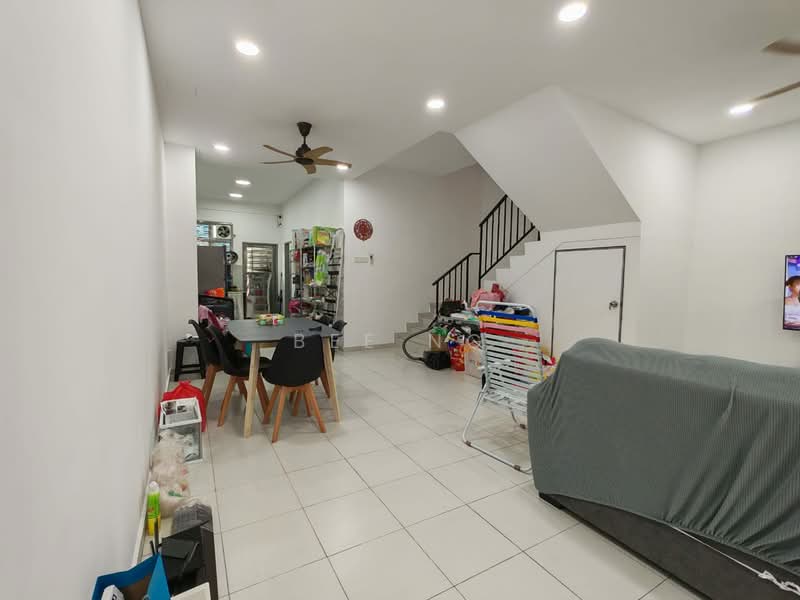 2.5-storey Terraced House for Sale in Taman Scientex Utama (Senai) - Bee Ng - Dining Room - PropertyGuru.com.my