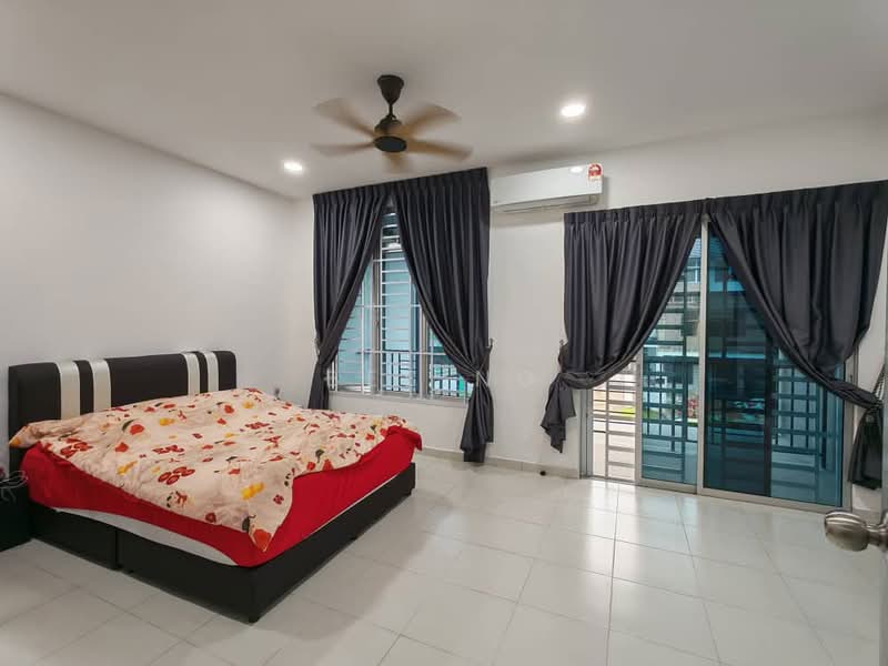 2.5-storey Terraced House for Sale in Taman Scientex Utama (Senai) - Bee Ng - Bedroom - PropertyGuru.com.my