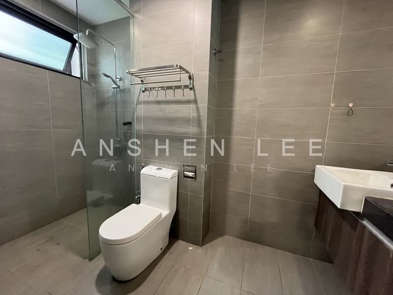 Service Residence for Sale at Tropical Villa - Anshen Lee - Bathroom - PropertyGuru.com.my