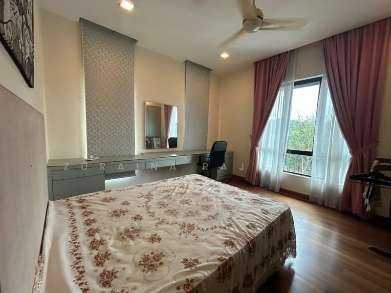 Bungalow for Sale in Country Heights (Kajang) - Zuraina Rajudin - Bedroom - PropertyGuru.com.my