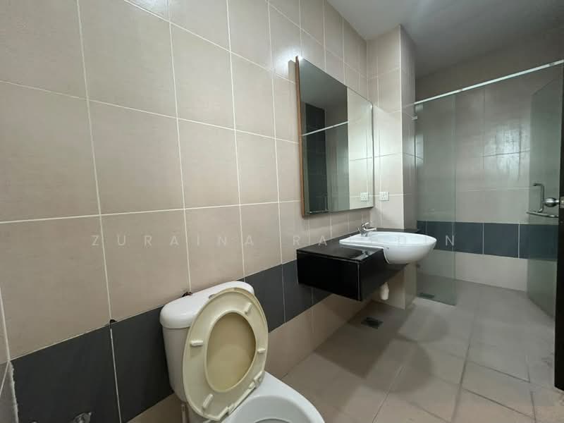 Bungalow for Sale in Country Heights (Kajang) - Zuraina Rajudin - Bathroom - PropertyGuru.com.my