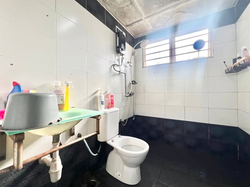 Condominium for Sale at Desa Ku II - Azmi . - Bathroom - PropertyGuru.com.my