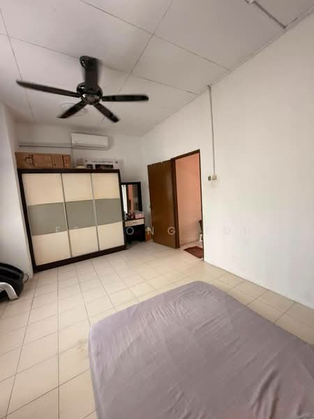 Rumah Teres 2 Tingkat untuk Dijual di Taman Scientex Pasir Gudang (Pasir Gudang) - Ee Fong Toh - Bedroom - PropertyGuru.com.my