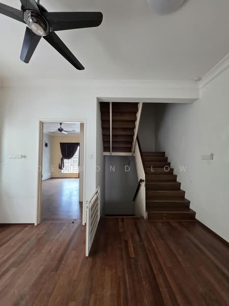 Rumah Teres 3.5 Tingkat untuk Dijual di Permai Jaya (Tanjung Bungah) - Desmond Low - PropertyGuru.com.my