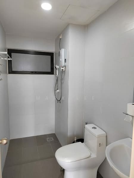Service Residence for Sale at Sk One Residence - Mark Lee - Bathroom - PropertyGuru.com.my