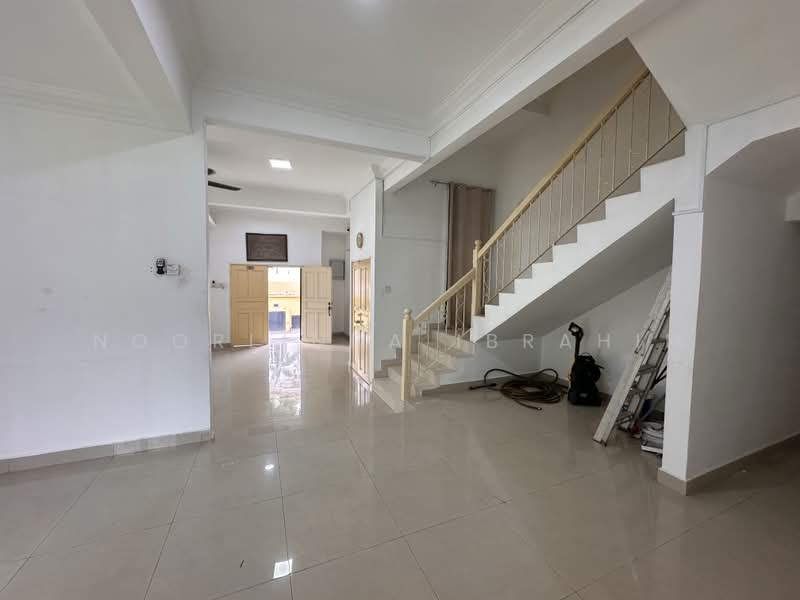 Semi-Detached House for Rent in Seksyen 7 (Shah Alam) - Noorlinda Ibrahim - PropertyGuru.com.my