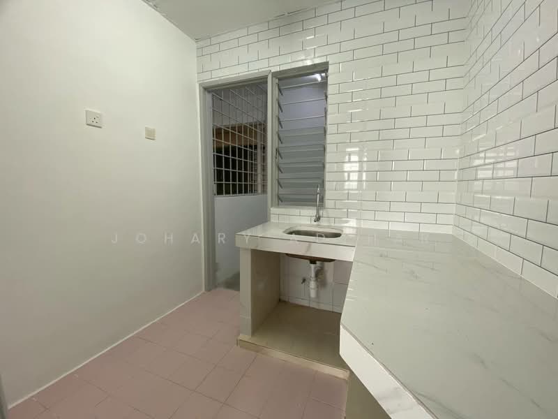 Apartment for Sale at Ilham Apartment - Johary Adzhar - Kitchen - PropertyGuru.com.my