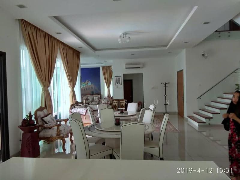 Bungalow House for Sale in Ukay Bistari (Ulu Kelang) - Hei Kar Jun - Living Room - PropertyGuru.com.my