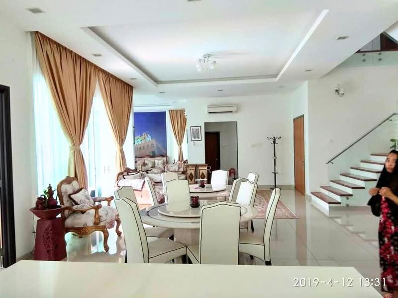 Rumah Banglo untuk Dijual di Ukay Bistari (Ulu Kelang) - Hei Kar Jun - Living Room - PropertyGuru.com.my
