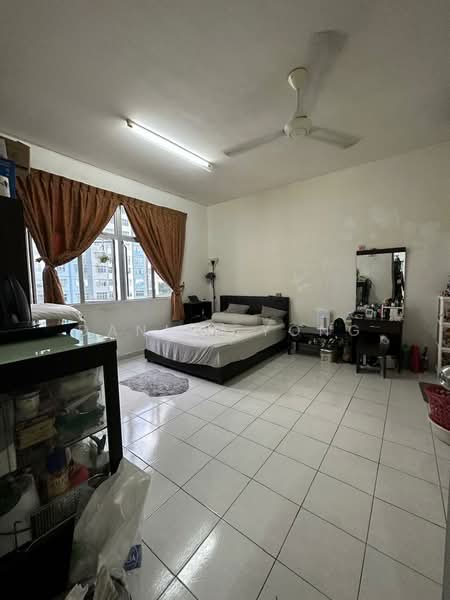 Pangsapuri untuk Dijual di Molek Ria - Daniel Yong - Bedroom - PropertyGuru.com.my