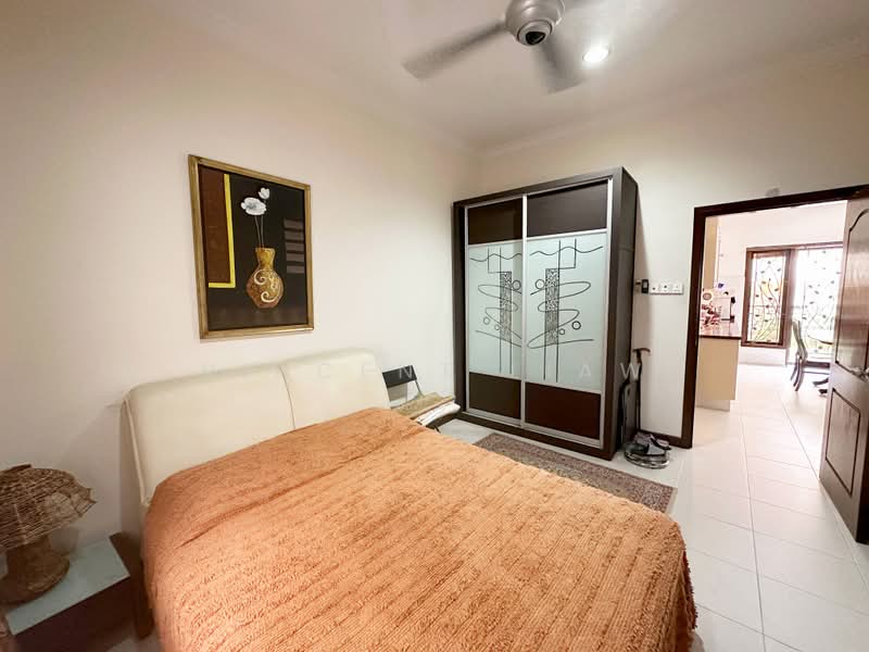 Rumah Banglo untuk Dijual di Seksyen 11 (Kota Damansara) - Vincent Liaw - Bedroom - PropertyGuru.com.my