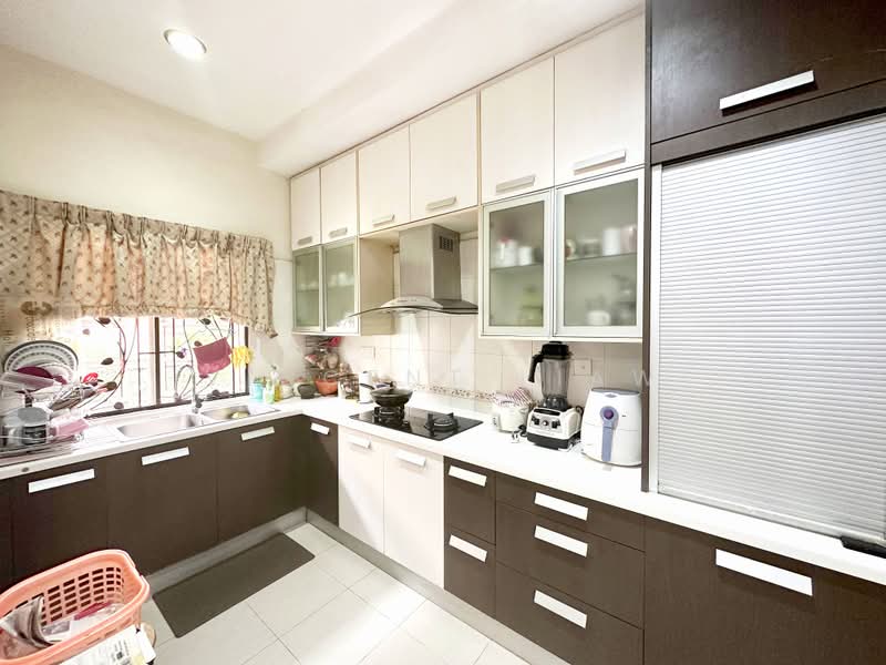 Rumah Banglo untuk Dijual di Seksyen 11 (Kota Damansara) - Vincent Liaw - Kitchen - PropertyGuru.com.my