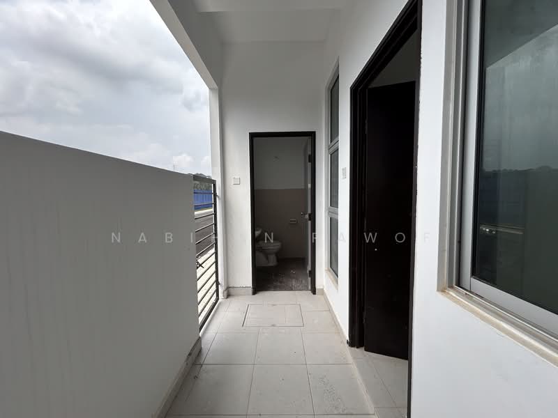 Rumah Teres 2 Tingkat untuk Dijual di Taman Pulai Jaya (Kulai) - Nabihan Rawof - Yard - PropertyGuru.com.my