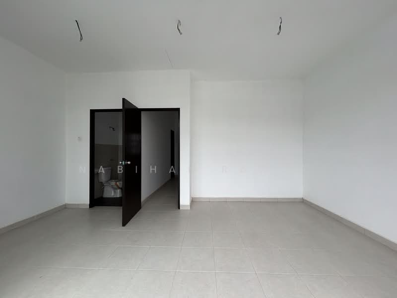 Rumah Teres 2 Tingkat untuk Dijual di Taman Pulai Jaya (Kulai) - Nabihan Rawof - Interior - PropertyGuru.com.my