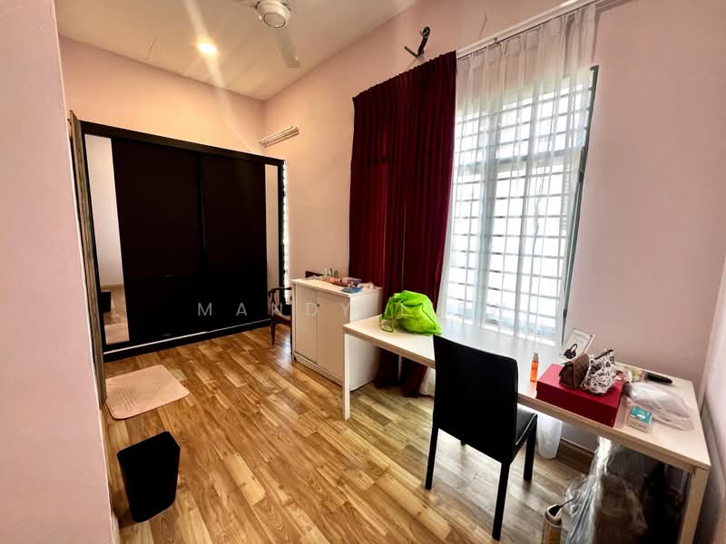 Rumah Banglo untuk Dijual di Seksyen U10 (Shah Alam) - Mandy Liew - Bedroom - PropertyGuru.com.my