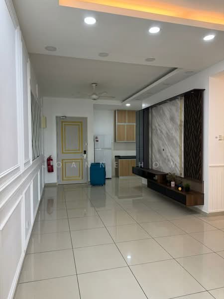 Servis Apartment untuk Dijual di Parkland Residence - Joanne How - Living Room - PropertyGuru.com.my