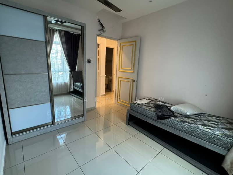 Servis Apartment untuk Dijual di Parkland Residence - Joanne How - Bedroom - PropertyGuru.com.my