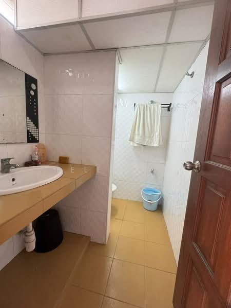 Office for Rent in Desa Jaya Kepong (Kepong) - Belle Yap - Bathroom - PropertyGuru.com.my
