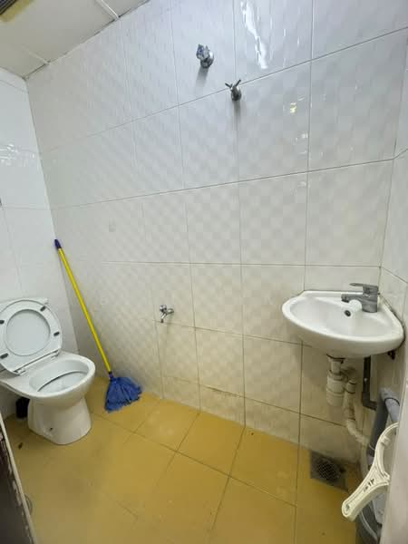 Office for Rent in Desa Jaya Kepong (Kepong) - Belle Yap - Bathroom - PropertyGuru.com.my