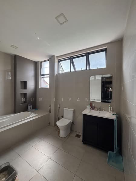 Rumah Berkembar untuk Dijual di Bukit Jelutong (Shah Alam) - Nur Liyana . - PropertyGuru.com.my